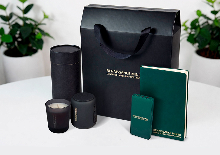 Renaissance Minsk Подарки партнерам